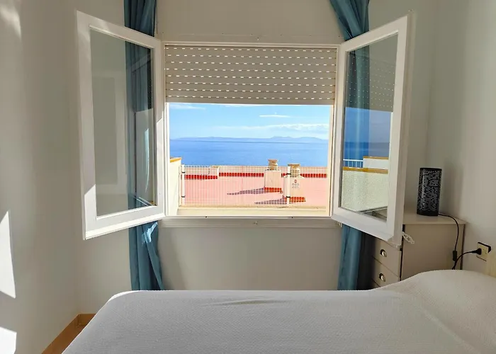 Mediterraneo A Vacaciones Sobre Rocas, 1ª Línea De Mar, Zona Privilegiada, Vista Al Mar. - Es-258-155 Roses